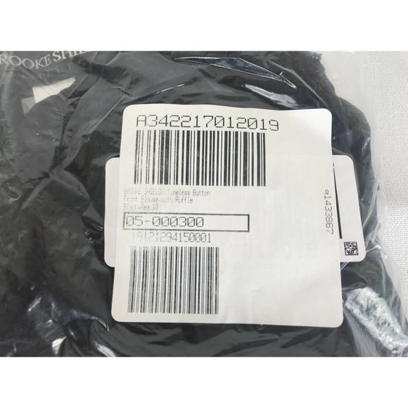 BROOKE SHIELDS Timeless Button Front Blouse With Ruffle Black Reg 10 New A342217 - Picture 6 of 8